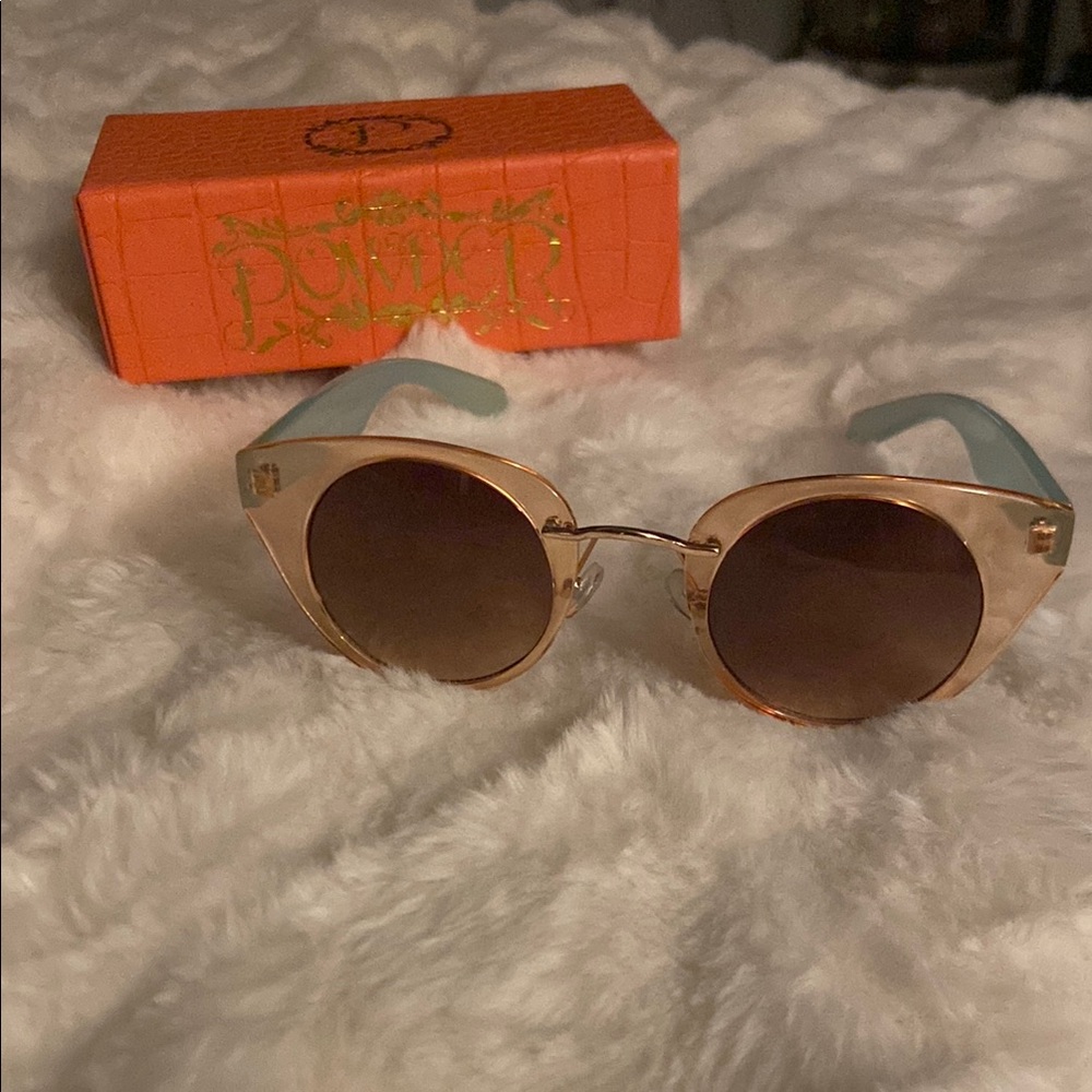 Powder Sunglasses with case pink / blue